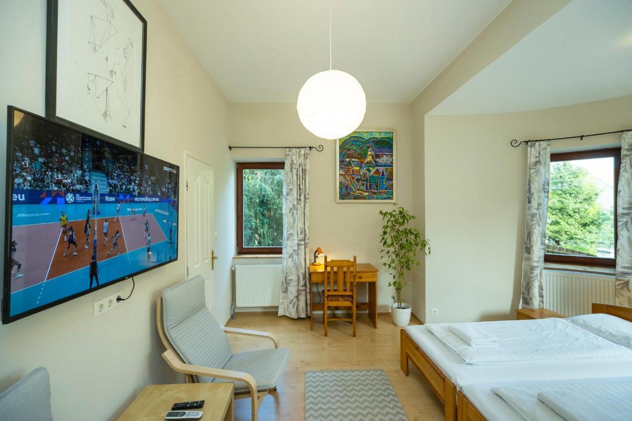 Nemes Apartman Егер Екстериор снимка