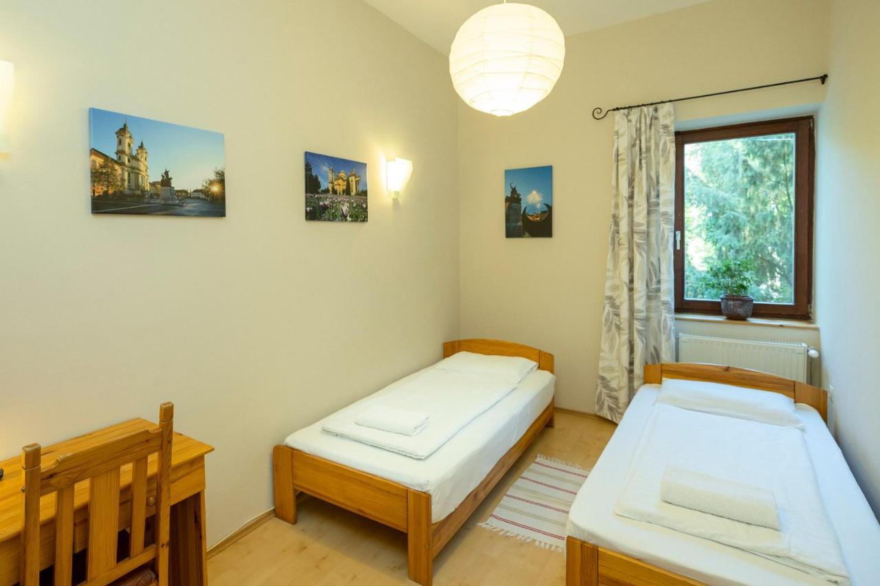 Nemes Apartman Егер Екстериор снимка
