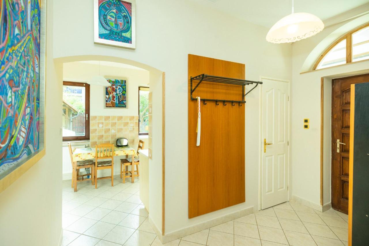 Nemes Apartman Егер Екстериор снимка