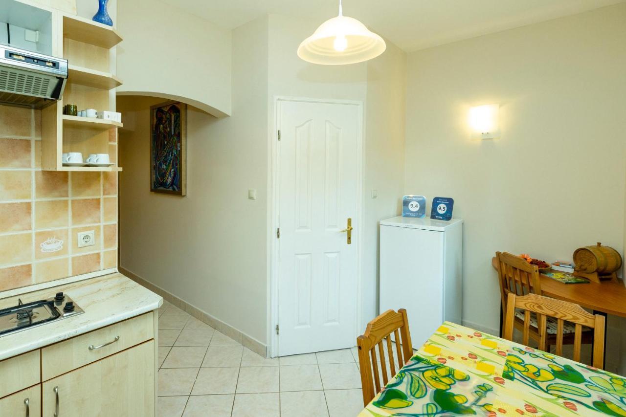 Nemes Apartman Егер Екстериор снимка