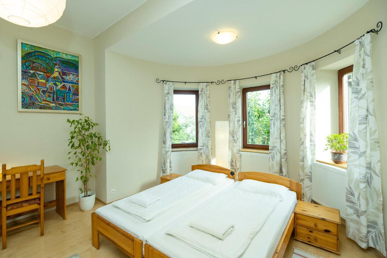 Nemes Apartman Егер Екстериор снимка