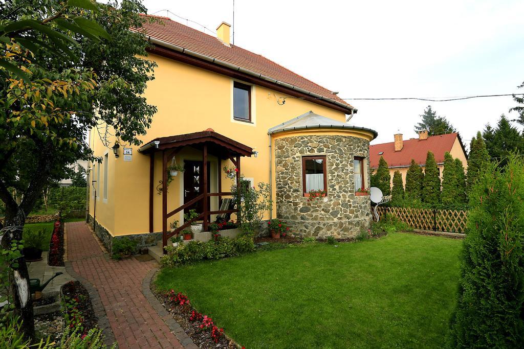 Nemes Apartman Егер Екстериор снимка