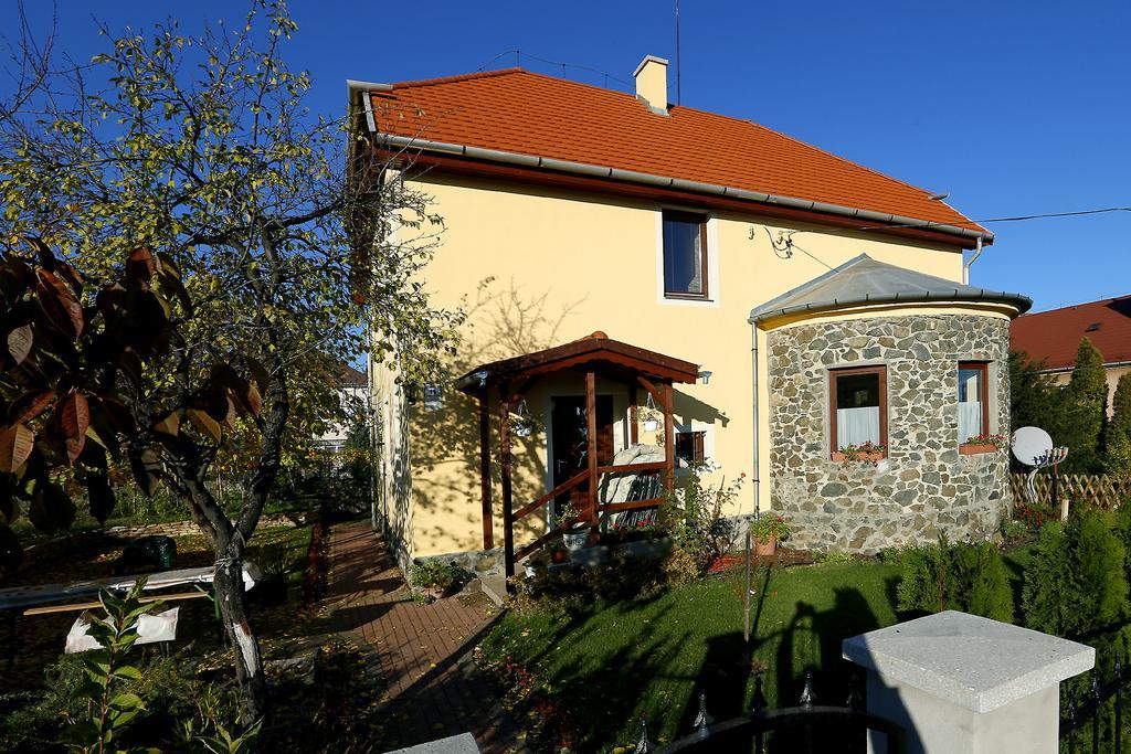 Nemes Apartman Егер Екстериор снимка