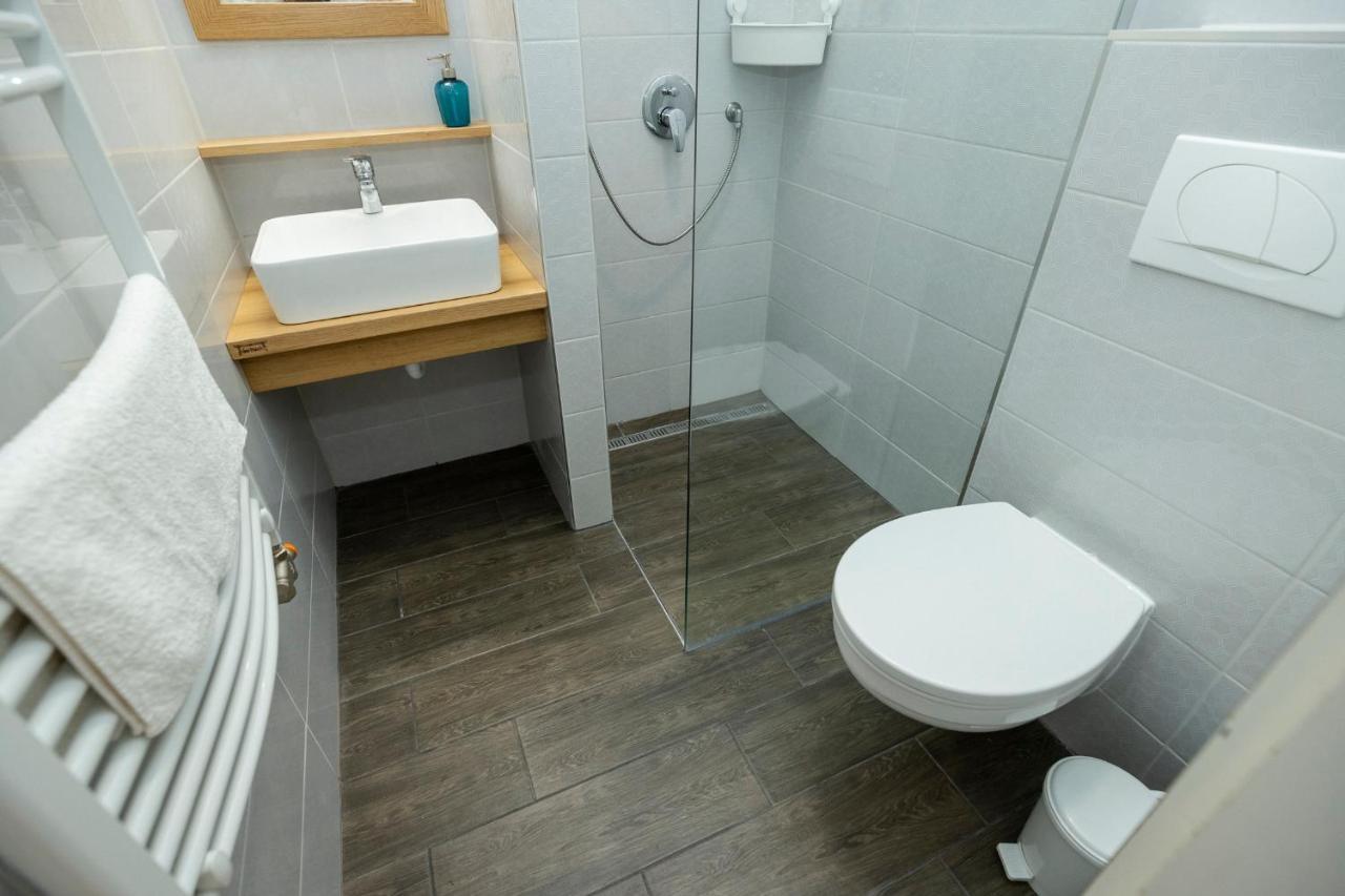 Nemes Apartman Егер Екстериор снимка